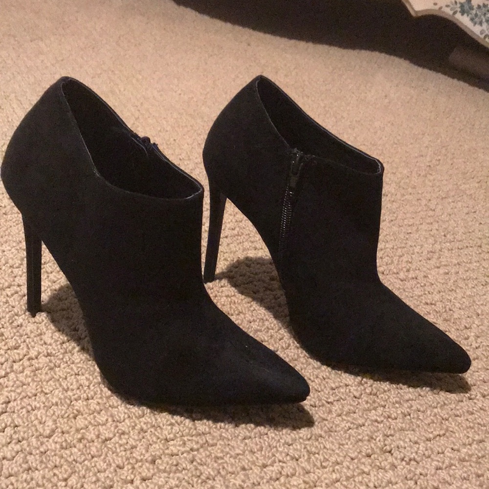 Forever 21 Black Booties never worn